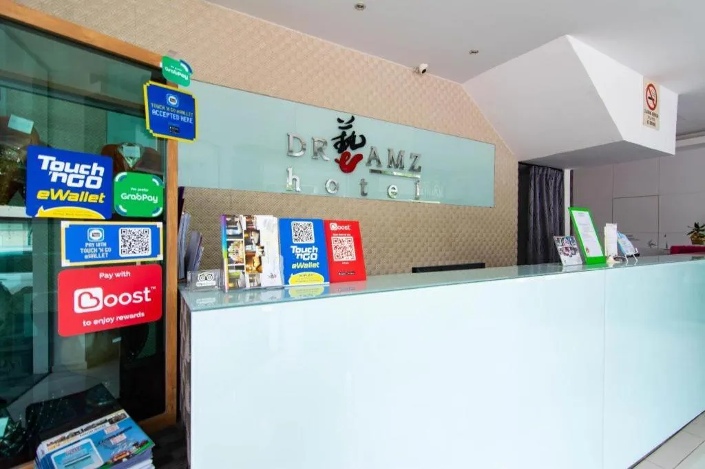 Hotel Zamburger Plaza Mahkota