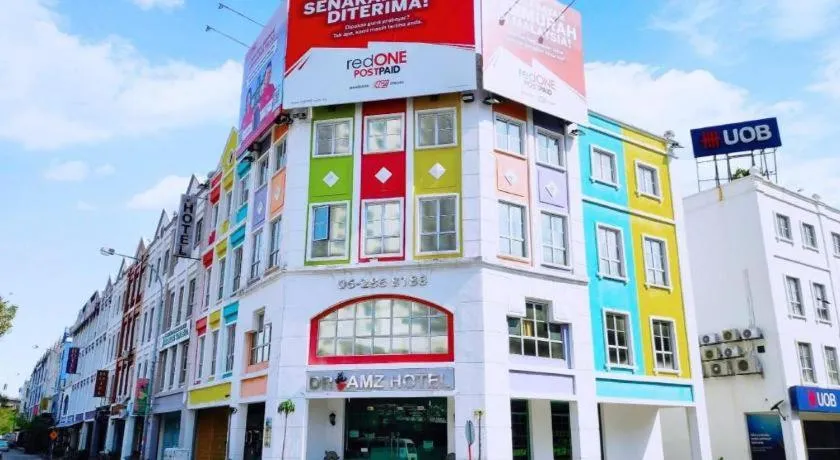 Hotel Zamburger Plaza Mahkota