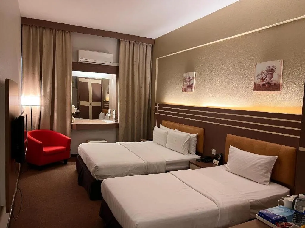 Bed in The Landmark Hotel