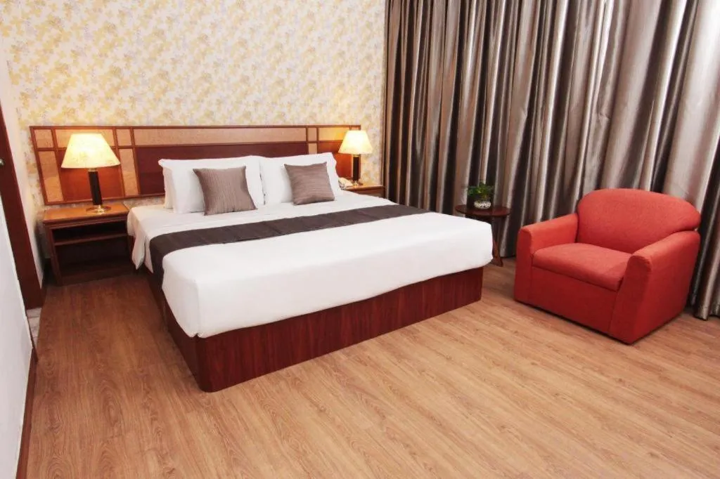 Bed in Pelican Hotel