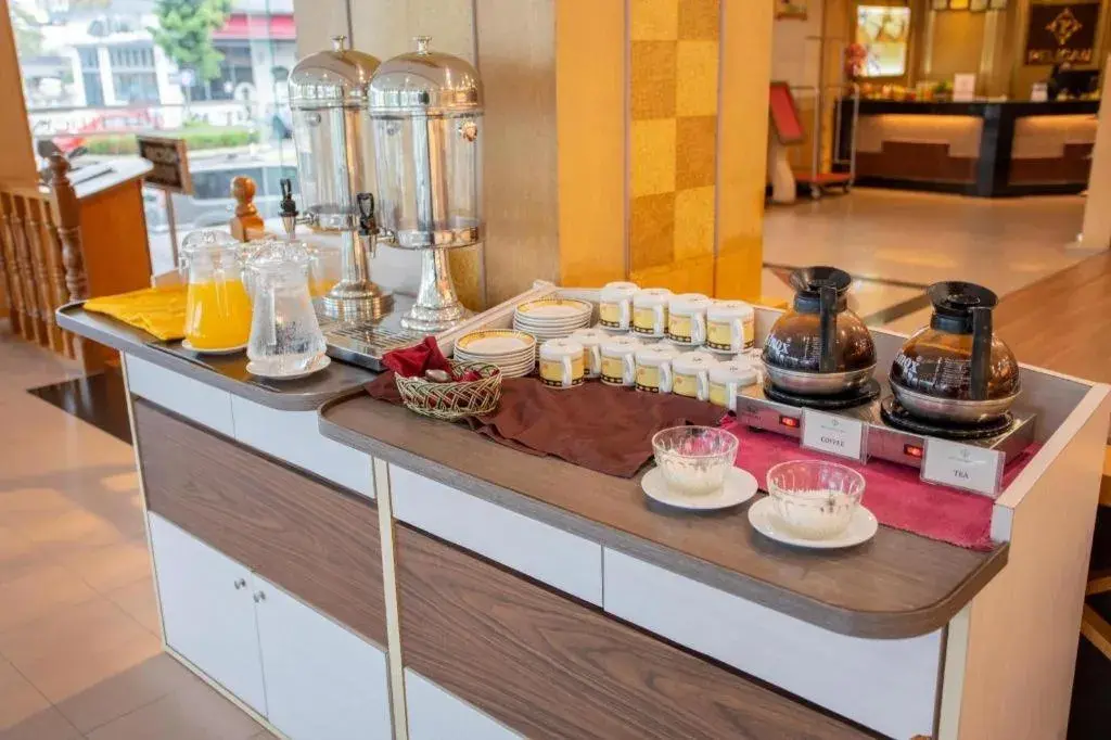 Pelican Hotel Pelican Hotel