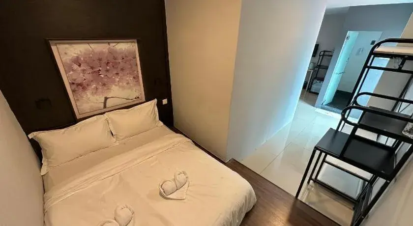 Bed in Georgetown Hotel Bed in Georgetown Hotel