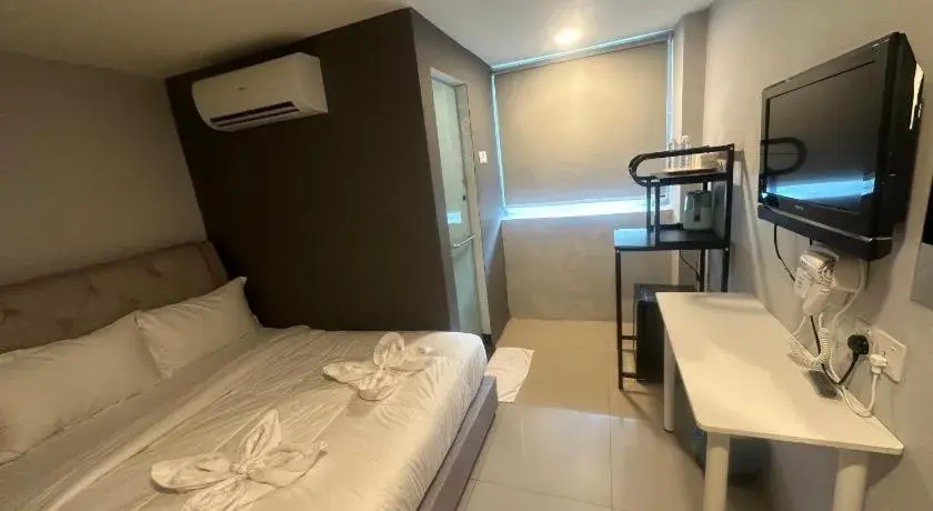 Bed in Georgetown Hotel Bed in Georgetown Hotel