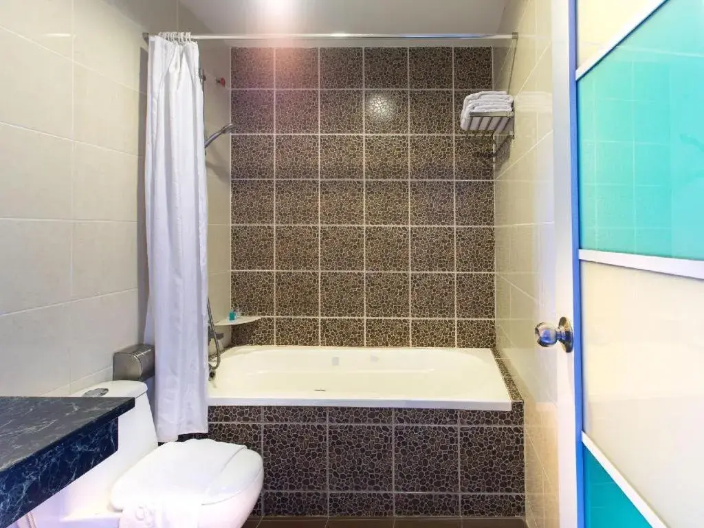 S Bee Hotel S Bee Hotel