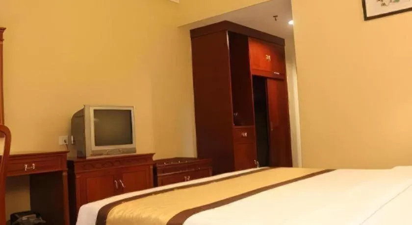 Bed in MB Hotel