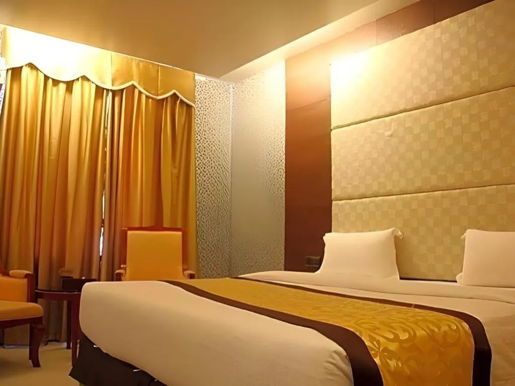 Bed in MB Hotel