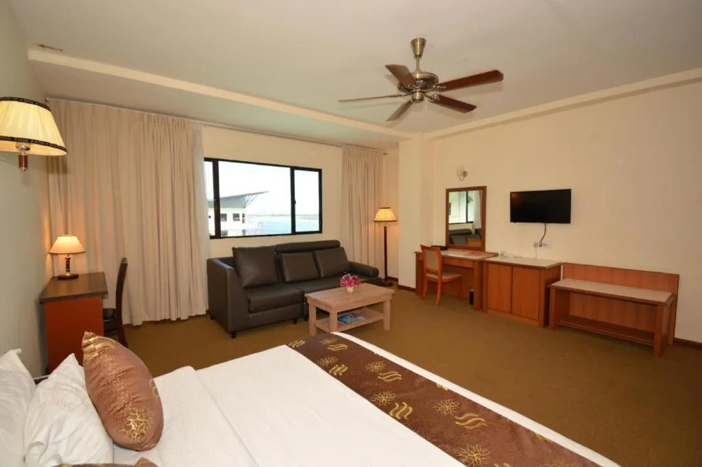 Bed in Seafest Hotel Semporna