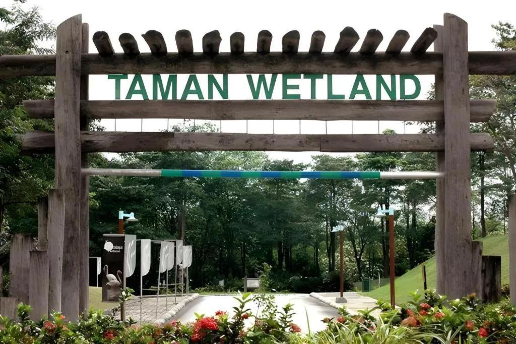 Serdang Business Hotel