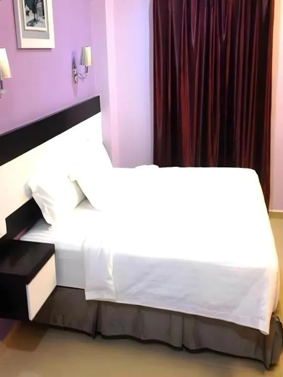 Bed in Hotel Star Moon