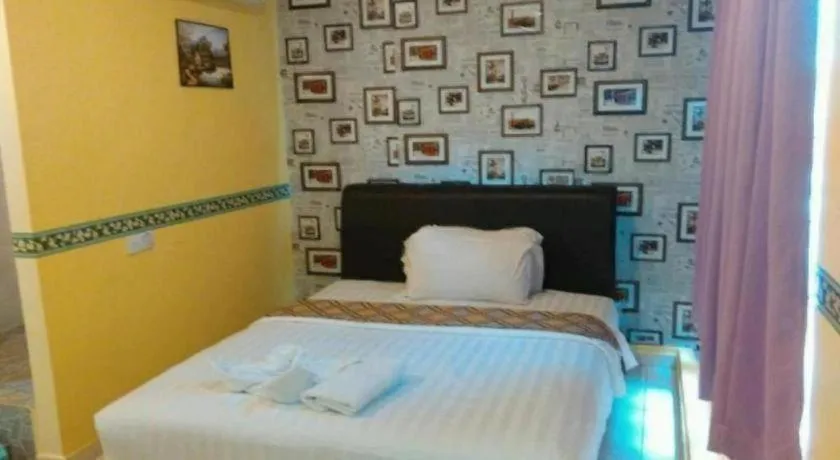 Bed in Hotel Zamburger Sungai Besi