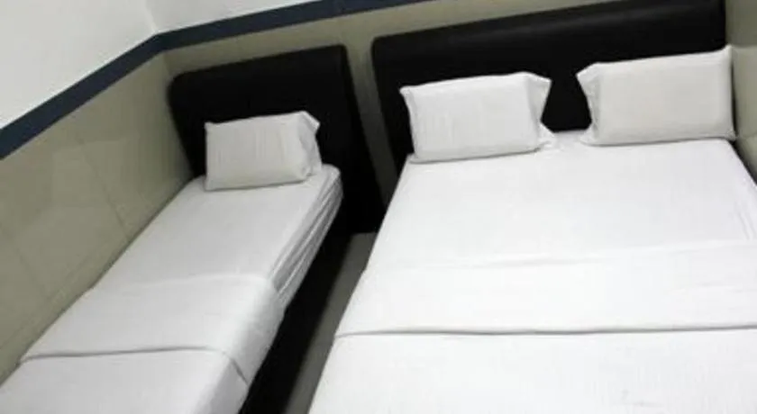 Bed in Burmahtel Hotel
