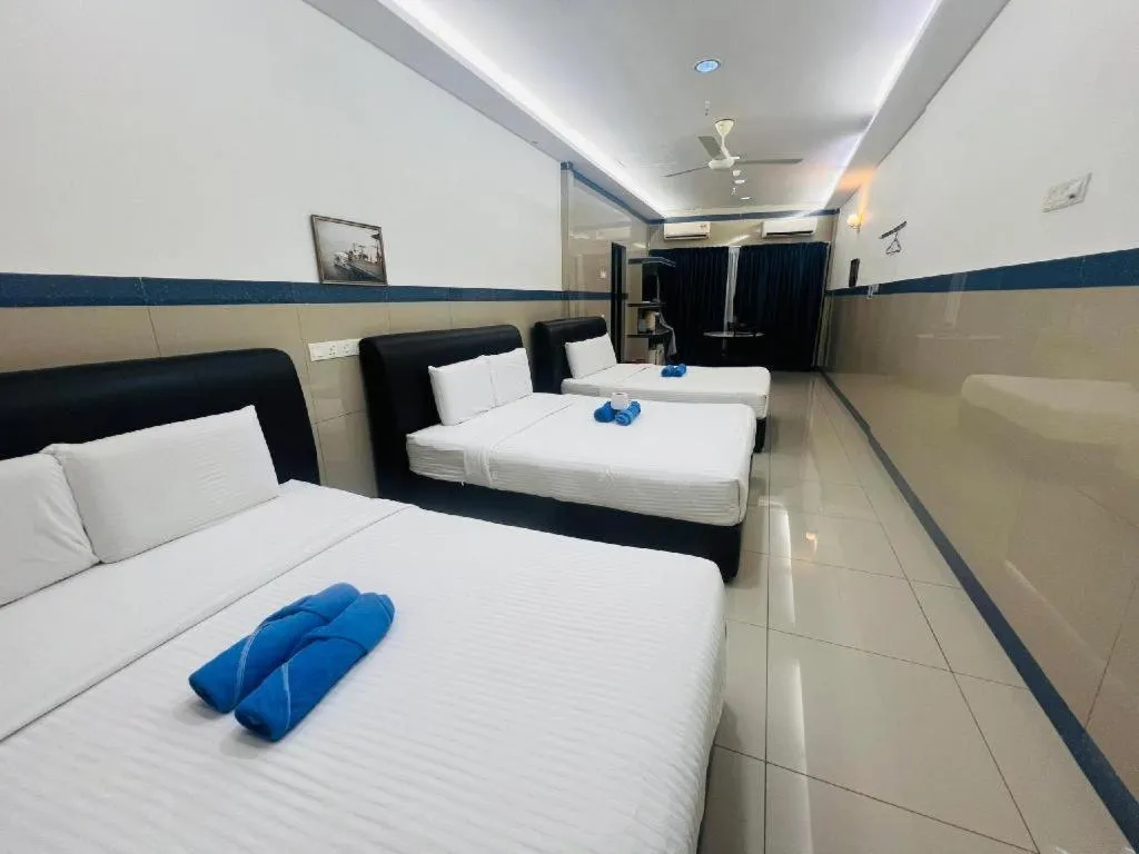 Bed in Burmahtel Hotel