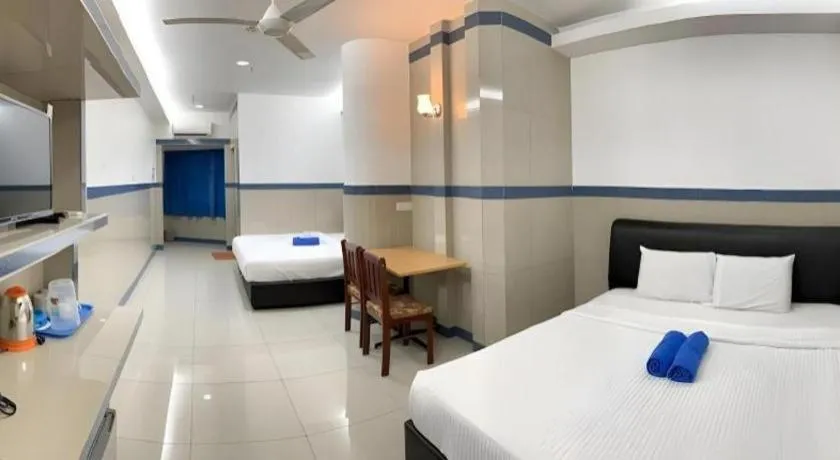 Bed in Burmahtel Hotel