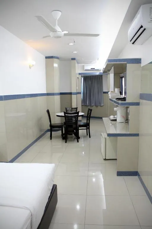 Bed in Burmahtel Hotel