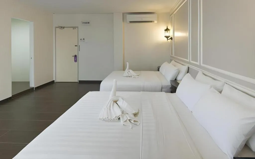 Bed in Luscious Hotel