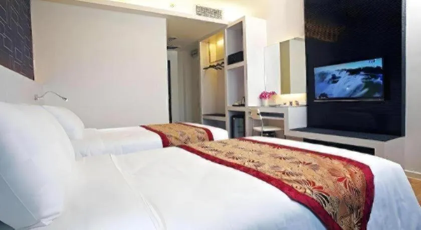 Bed in Cairnhill Hotel Kuala Lumpur