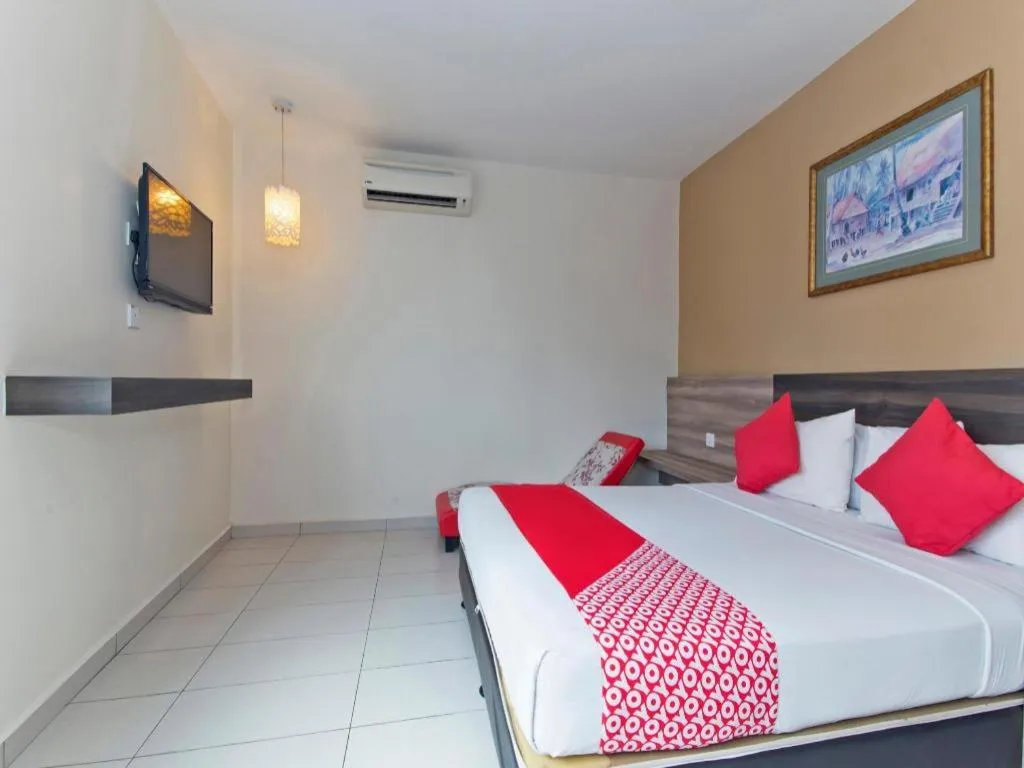 Bed in Hotel Suria Malaqa