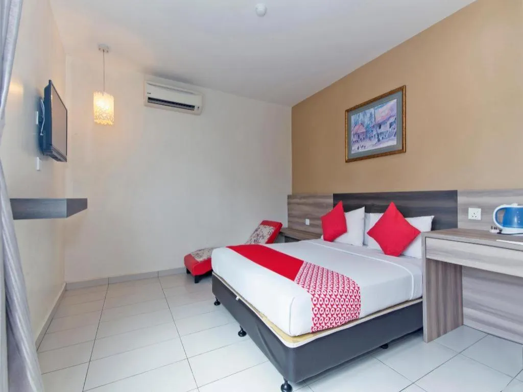 Bed in Hotel Suria Malaqa