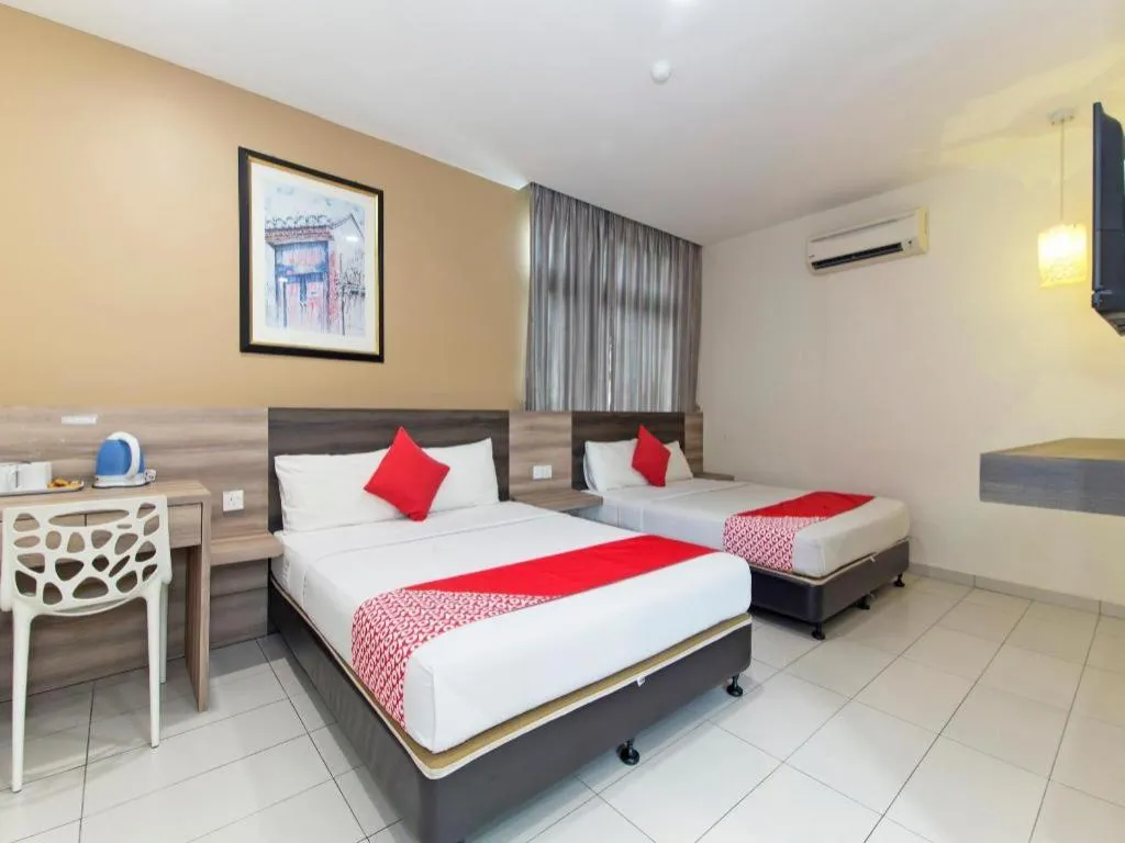 Bed in Hotel Suria Malaqa