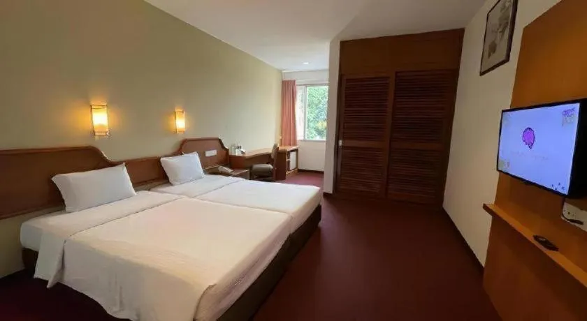 Bed in Hotel Continental Penang