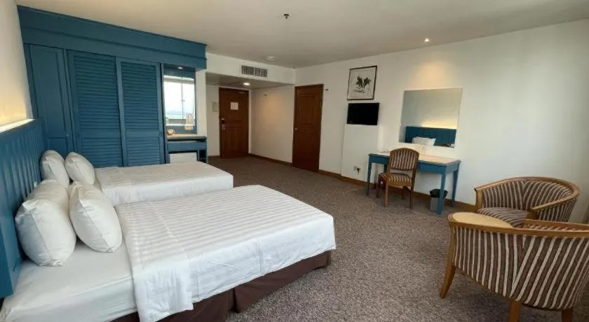 Bed in Hotel Continental Penang