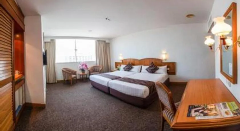 Bed in Hotel Continental Penang