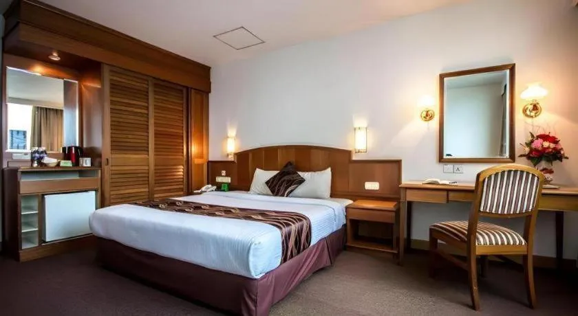 Bed in Hotel Continental Penang