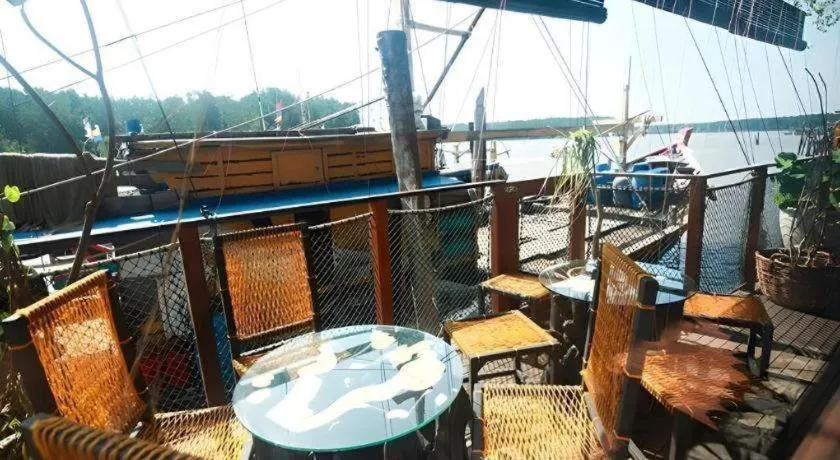 The Happy 8 Retreat @ Kuala Sepetang