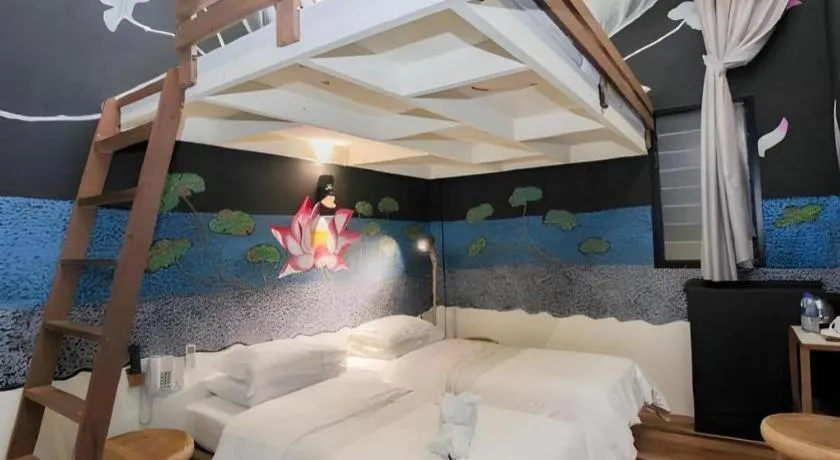 Bed in The Happy 8 Retreat @ Kuala Sepetang