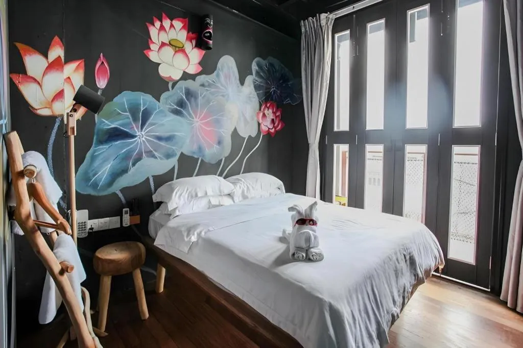 Bed in The Happy 8 Retreat @ Kuala Sepetang