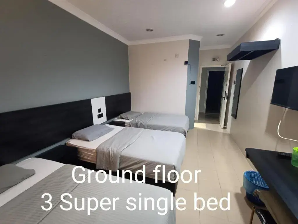 Bed in Sherrinton Hotel Bed in Sherrinton Hotel