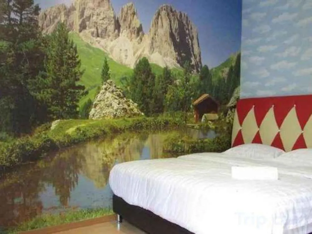 Bed in Hotel Zamburger Enstek