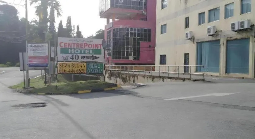 Hotel Centrepoint (Self Check In After 5PM)