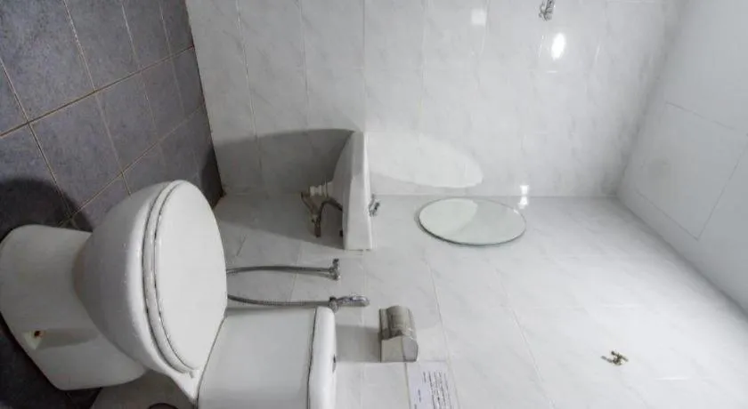 OYO 89895 Senses Budget Hotel