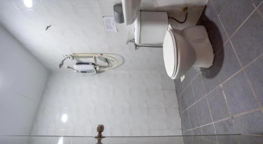 OYO 89895 Senses Budget Hotel