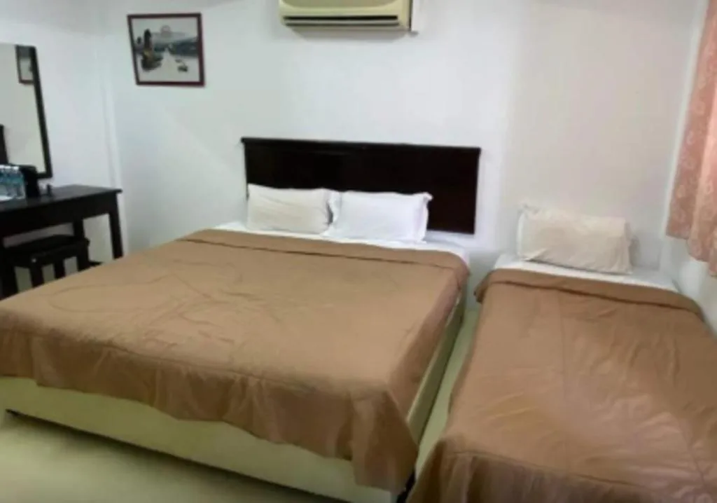 Bed in Sportfishing Hotel