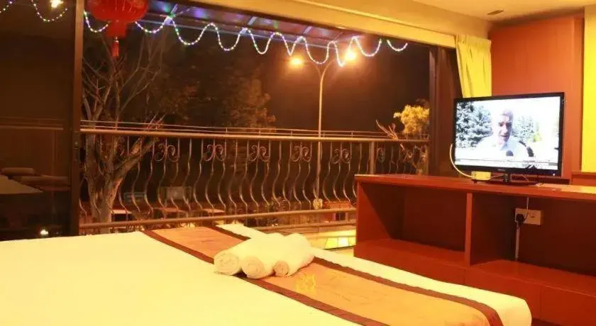 Bed in Your Hotel Bed in Your Hotel