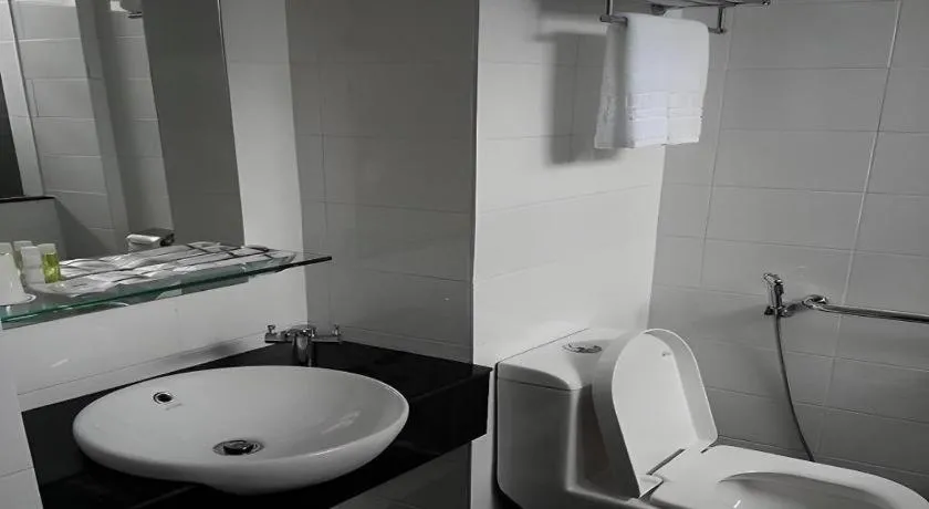 Lot 10 Boutique Hotel