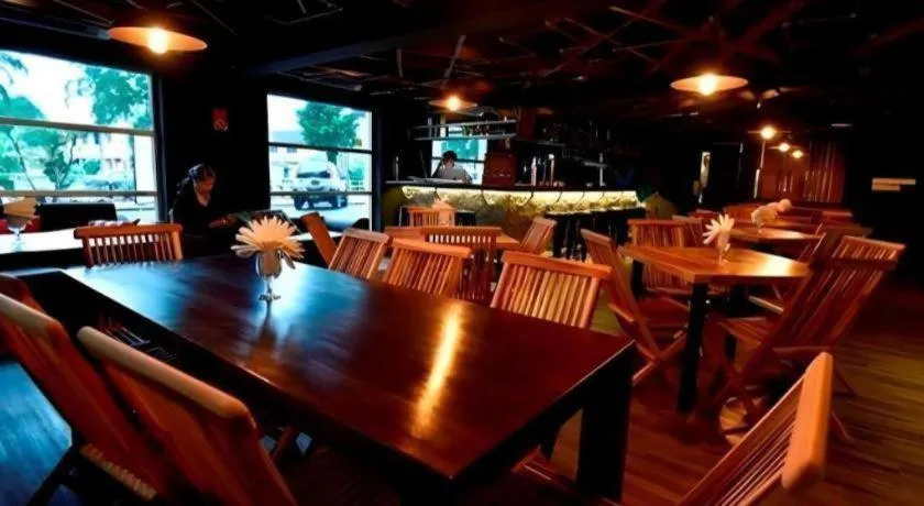 Lot 10 Boutique Hotel