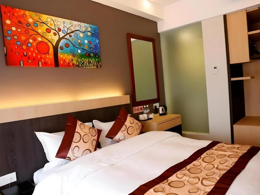 Bed in Lot 10 Boutique Hotel