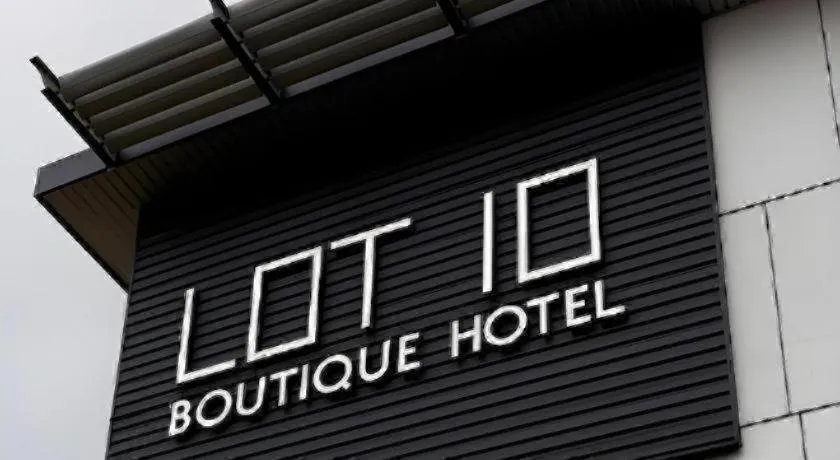 Lot 10 Boutique Hotel