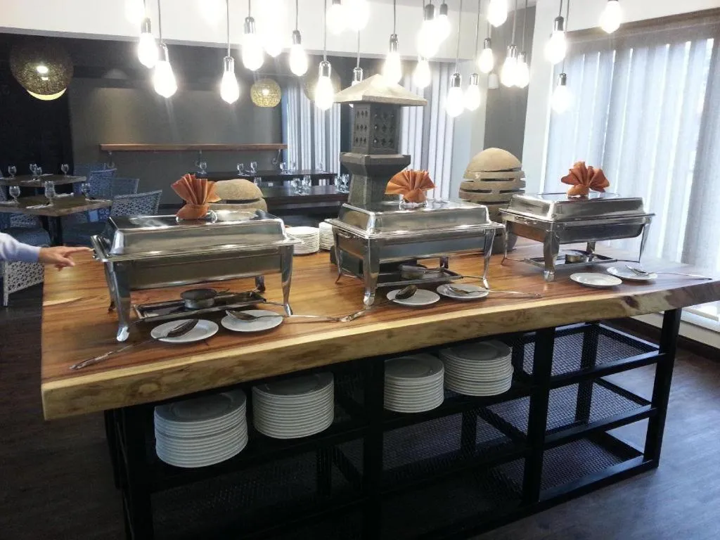 Lot 10 Boutique Hotel