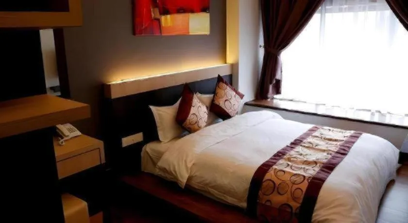 Bed in Lot 10 Boutique Hotel