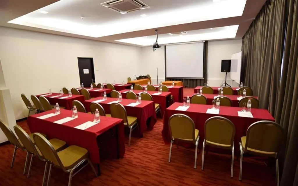 Lot 10 Boutique Hotel