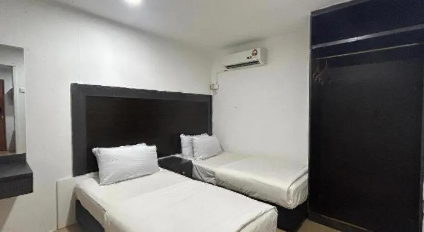 Bed in Rockbund Fishing Chalet