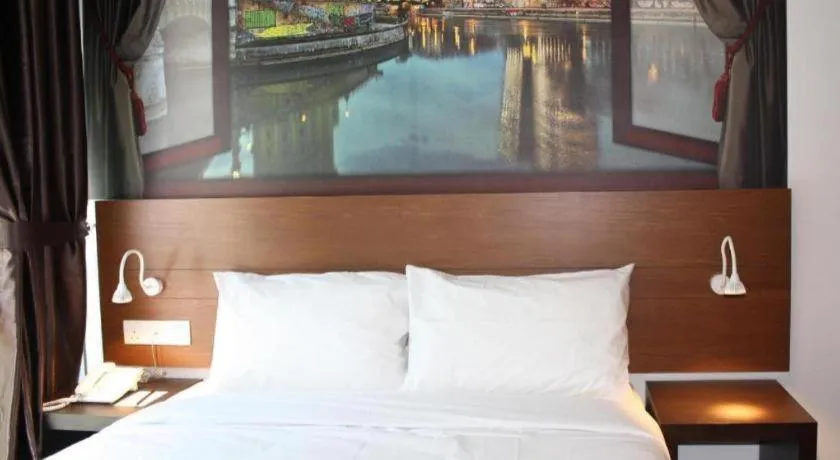 Bed in Hotel Zamburger Bangsar (Previously Koptown Hotel Bangsar)