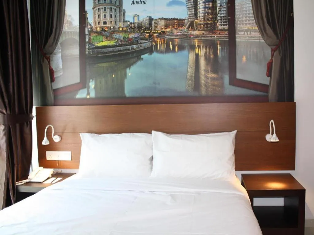 Bed in Hotel Zamburger Bangsar (Previously Koptown Hotel Bangsar)