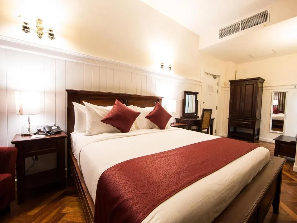 Bed in The Chambers Hotel