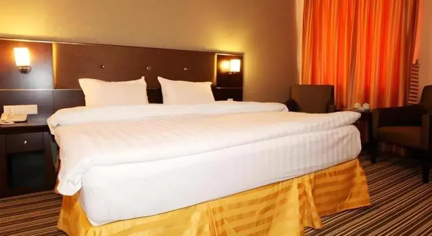 Bed in 1 City Hotel Bed in 1 City Hotel