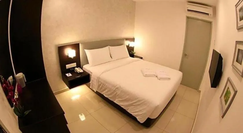 Bed in Hotel Pudu Bintang